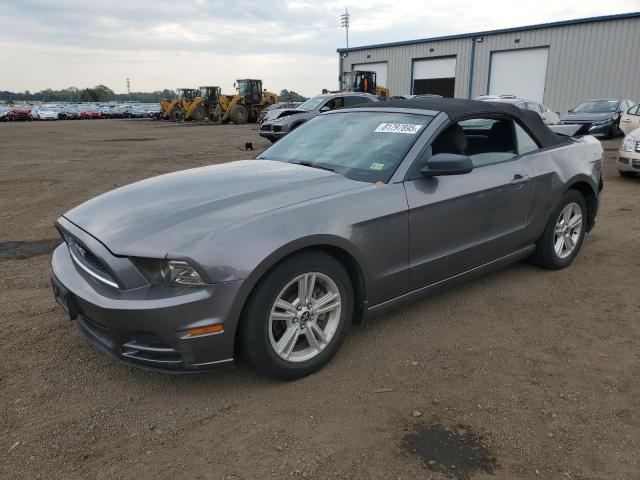 FORD MUSTANG