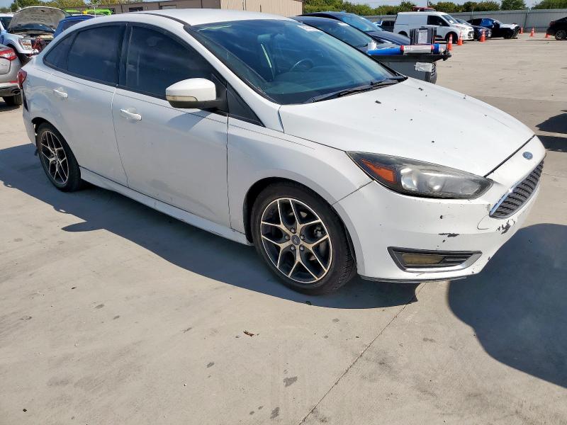 2015 FORD FOCUS SE 1FADP3F25FL311556
