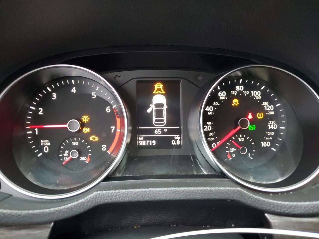 VOLKSWAGEN PASSAT SE