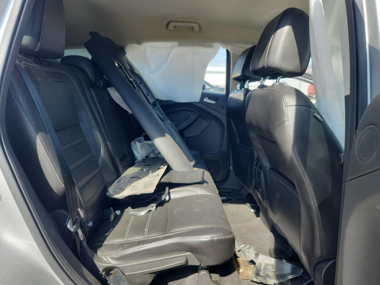 FORD ESCAPE TITANIUM