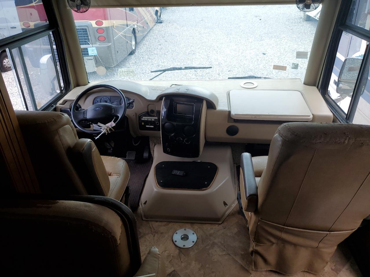 Lot #3264476406 2016 FORD F53