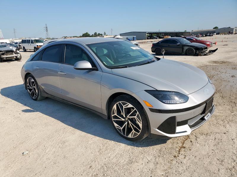 2024 HYUNDAI IONIQ 6 SE KMHM34AC4RA074906
