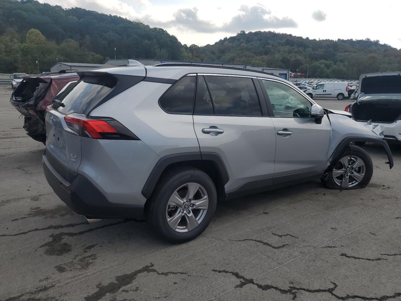 TOYOTA RAV4 XLE