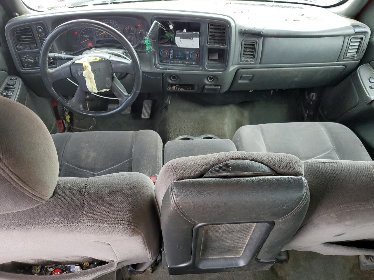 Lot #3305372304 2004 GMC NEW SIERRA