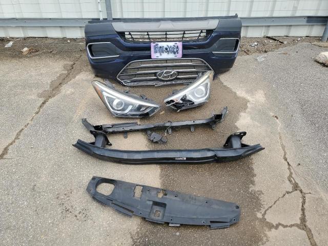 2018 HYUNDAI SANTA FE S 5XYZT3LB6JG573039