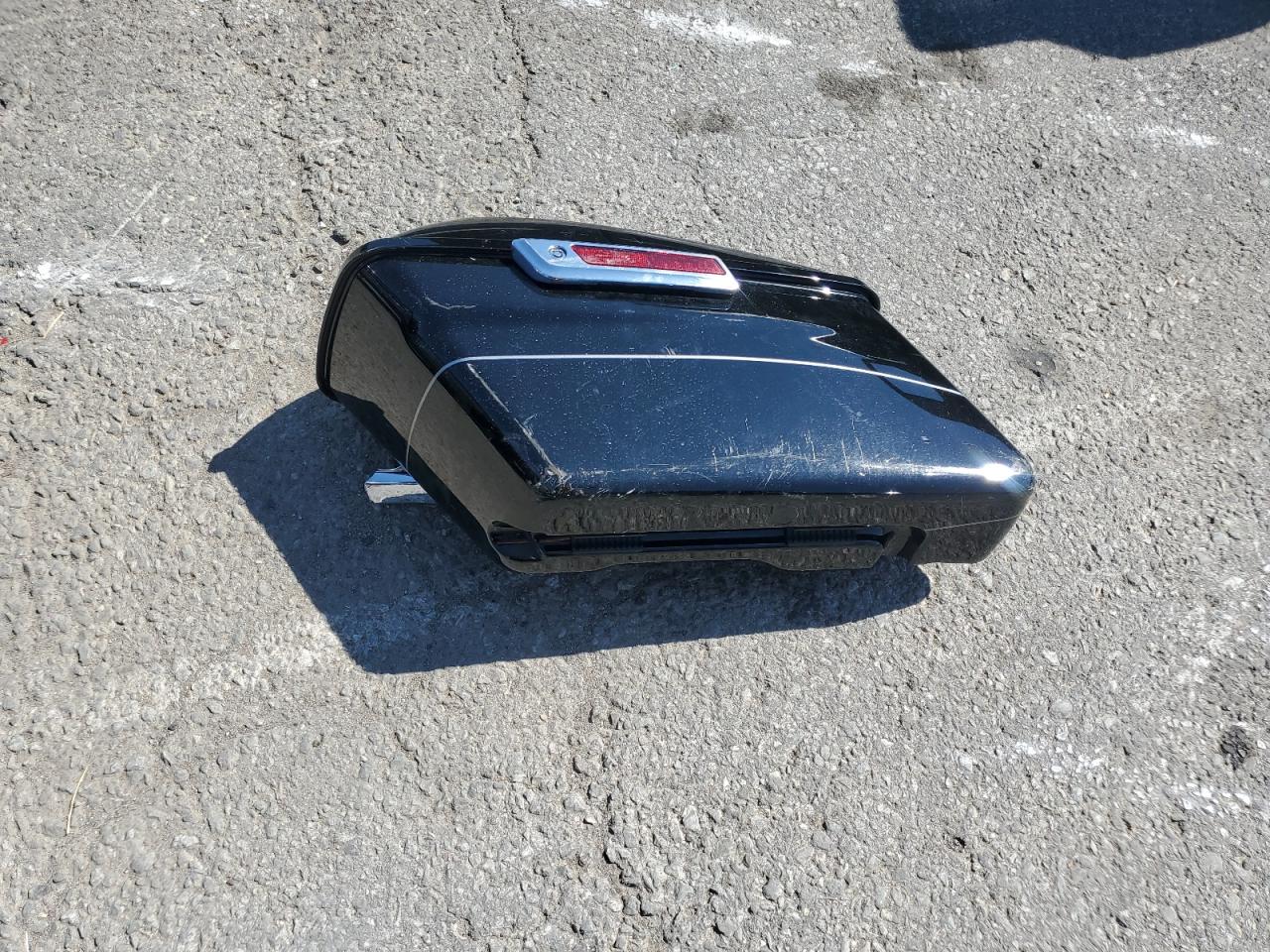 Lot #3286582145 2017 HARLEY-DAVIDSON FLHTK ULTR