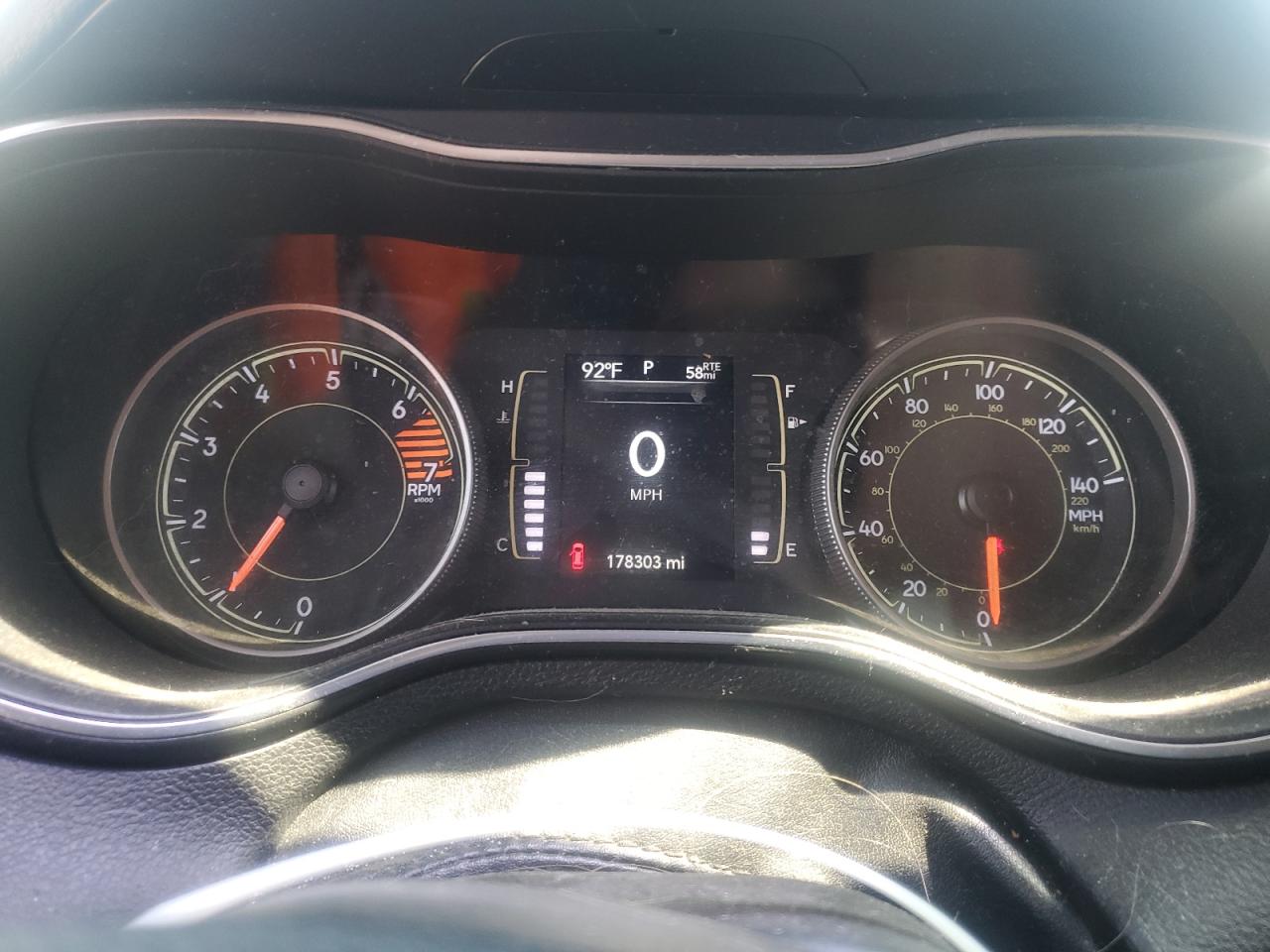 JEEP GRAND CHEROKEE LATITUDE PLUS