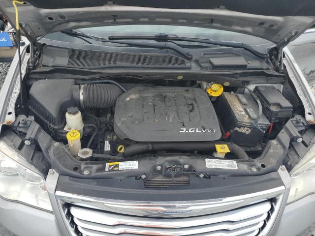 2016 CHRYSLER TOWN & COU - 2C4RC1BG2GR291454