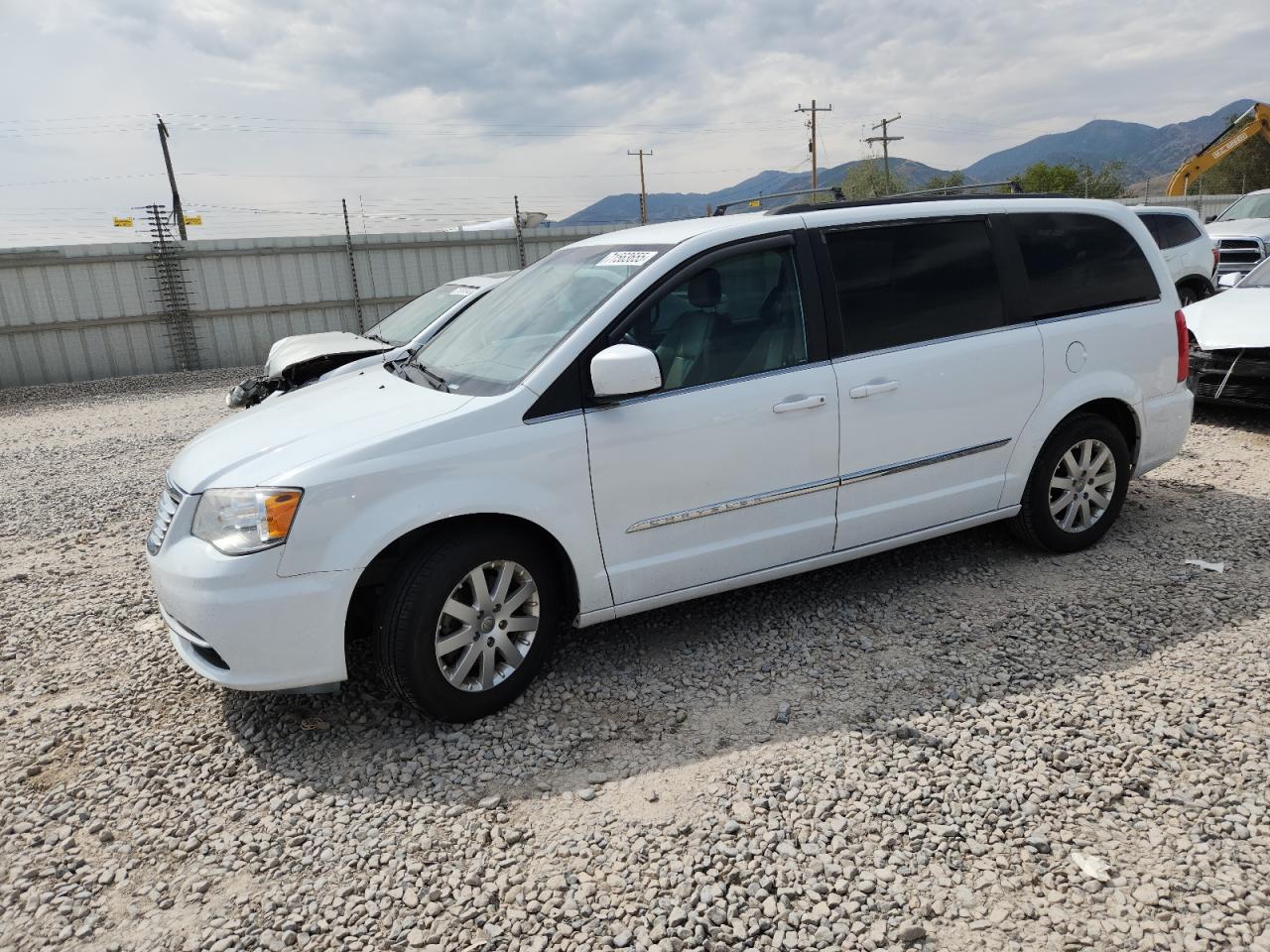 CHRYSLER TOWN & COUNTRY TOURING