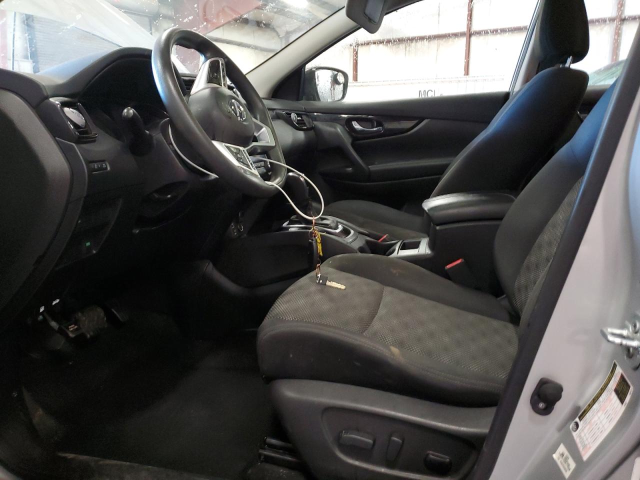 NISSAN ROGUE SPORT S