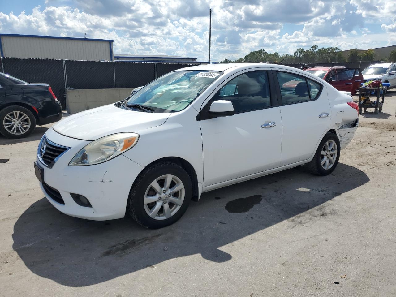 NISSAN VERSA S