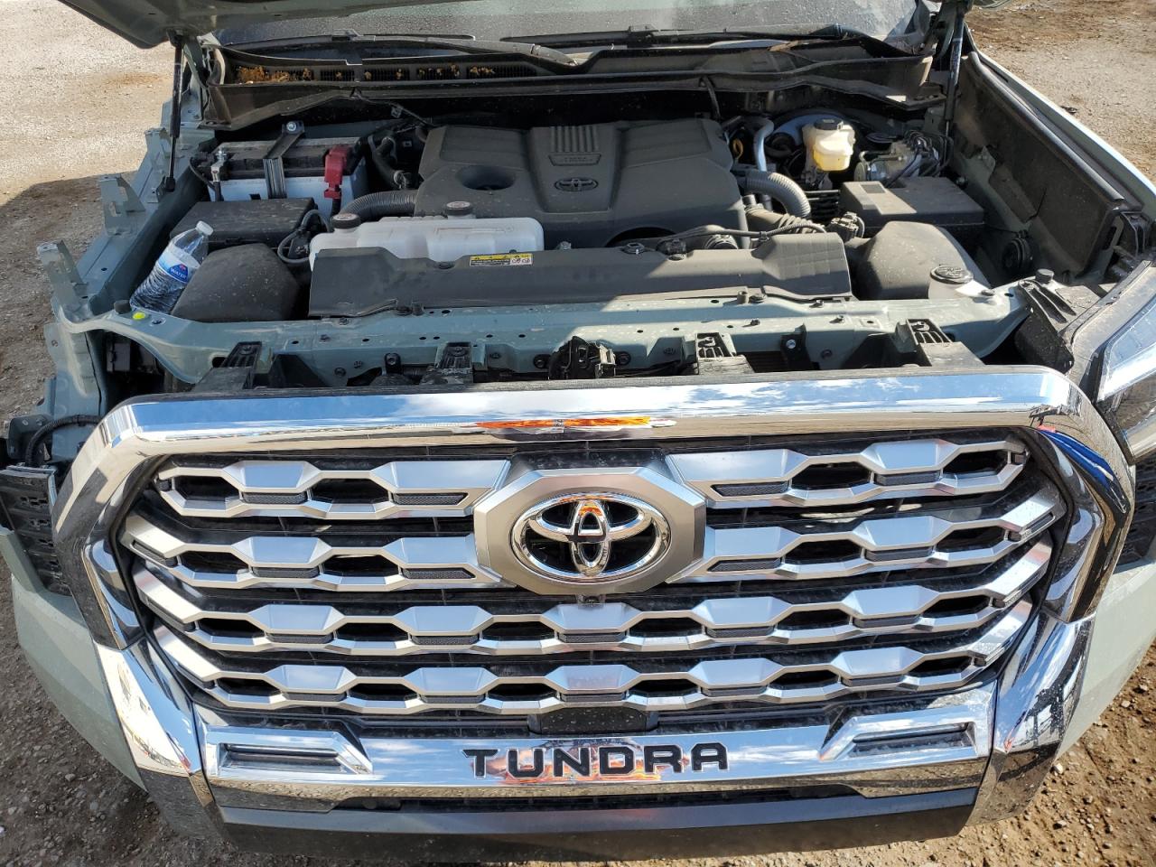 TOYOTA TUNDRA CREWMAX PLATINUM