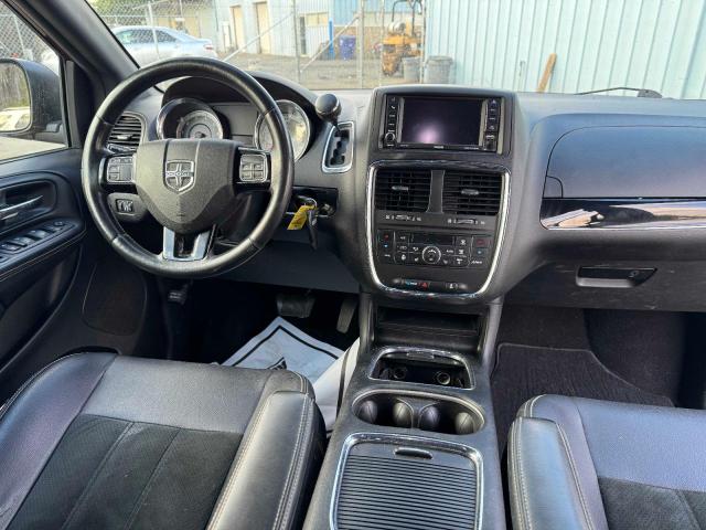 2017 DODGE GRAND CARA 2C4RDGCG8HR537376