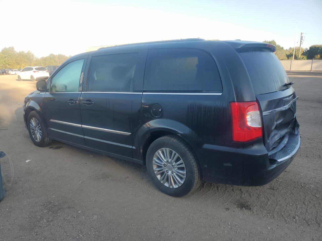 CHRYSLER TOWN & COUNTRY TOURING L