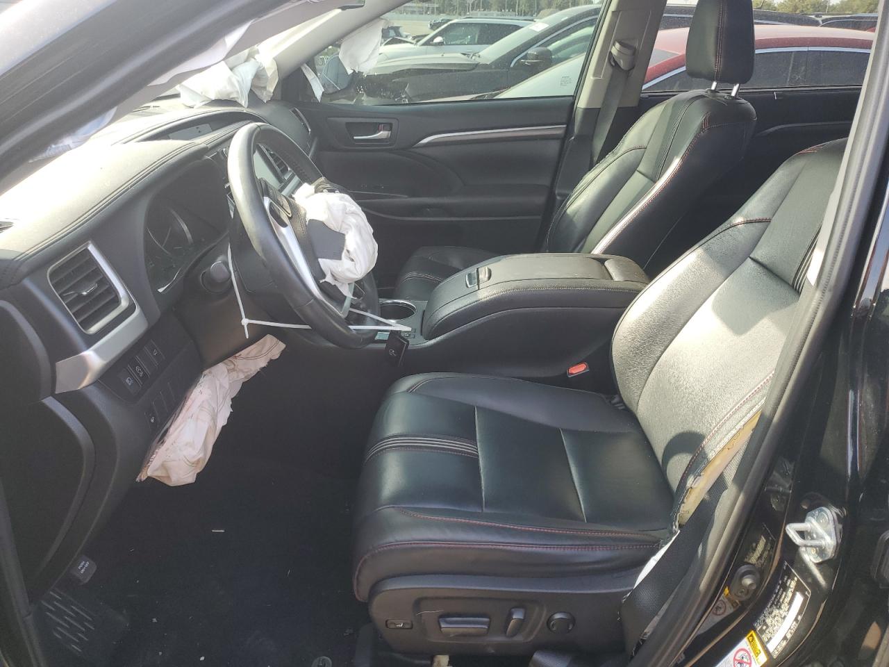 TOYOTA HIGHLANDER SE