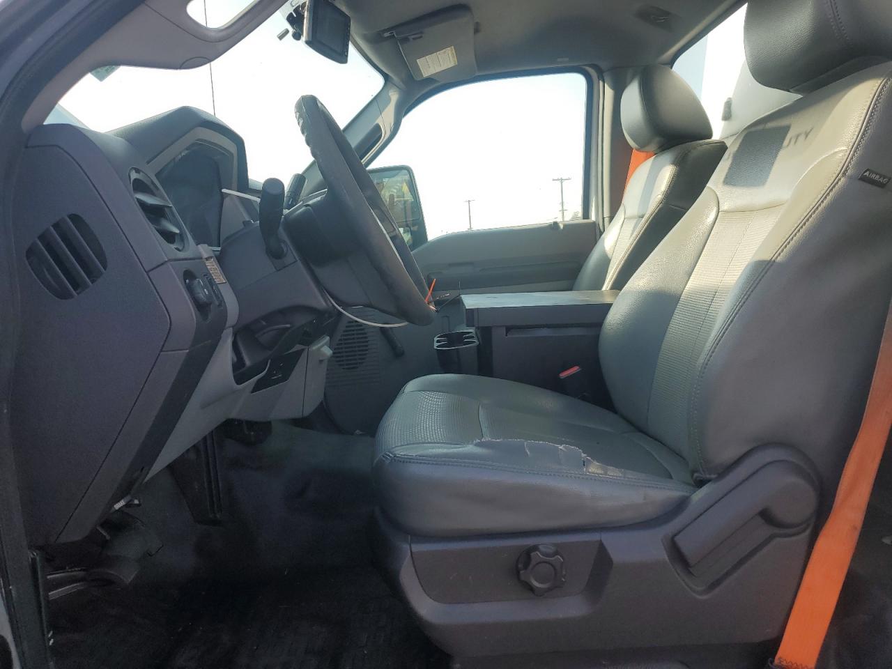 FORD F-350 SUPER DUTY