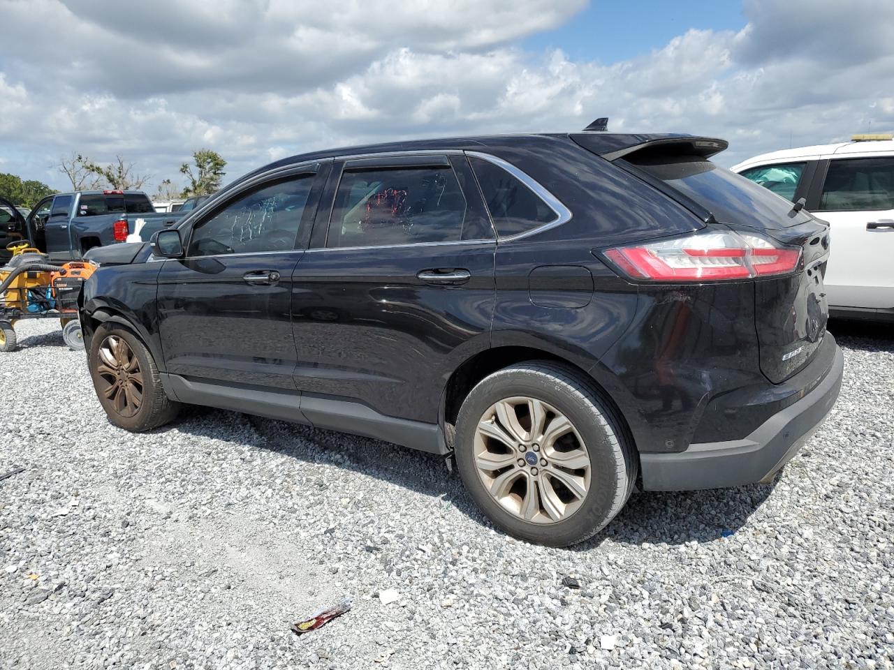 FORD EDGE TITANIUM