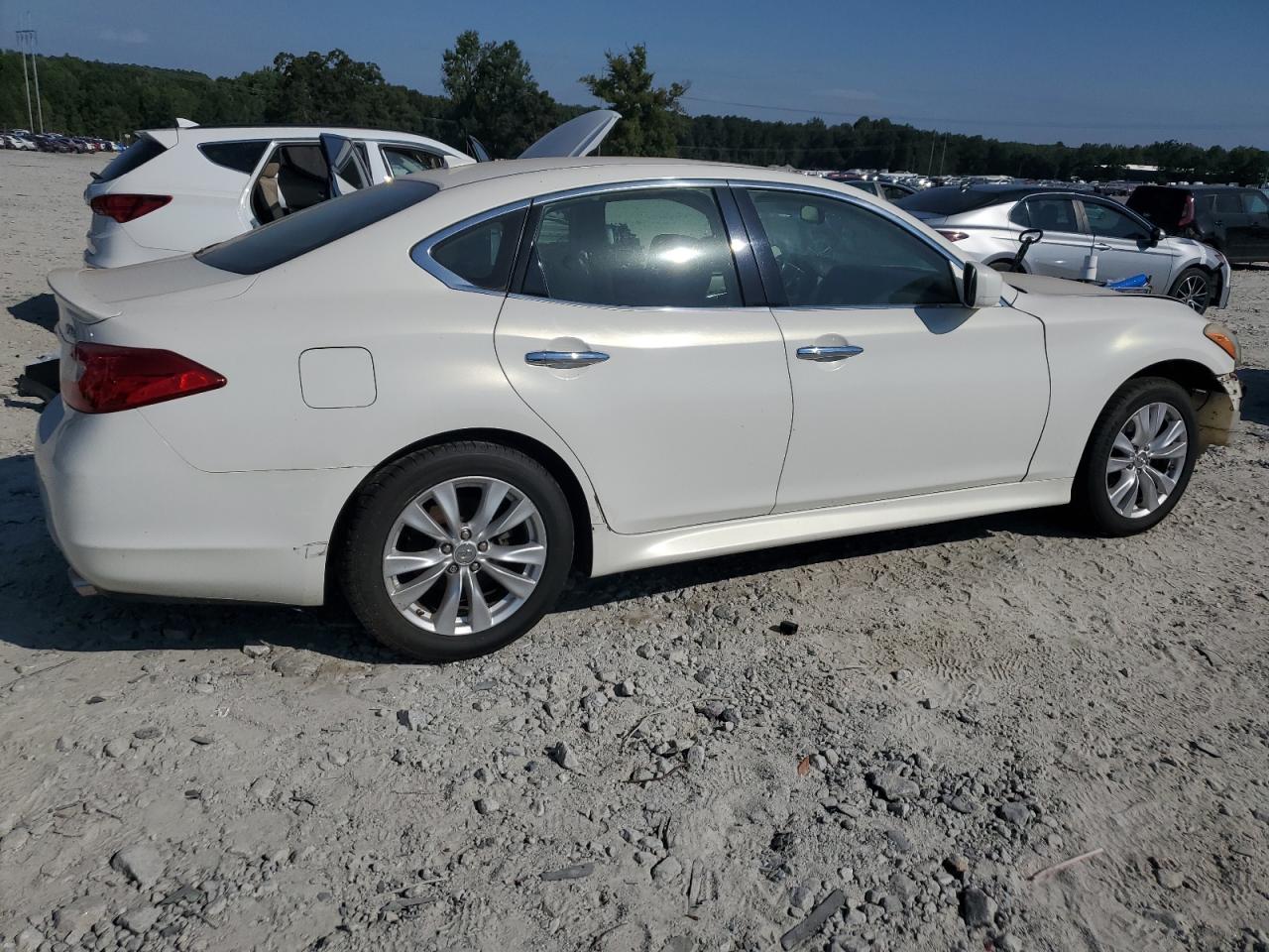 INFINITI M56 X