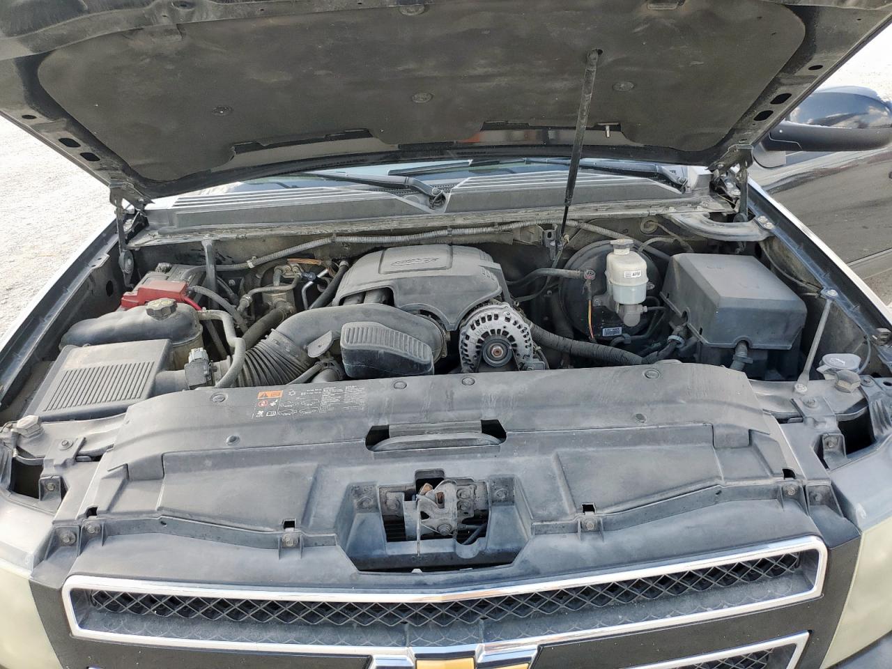 CHEVROLET TAHOE C1500 LT