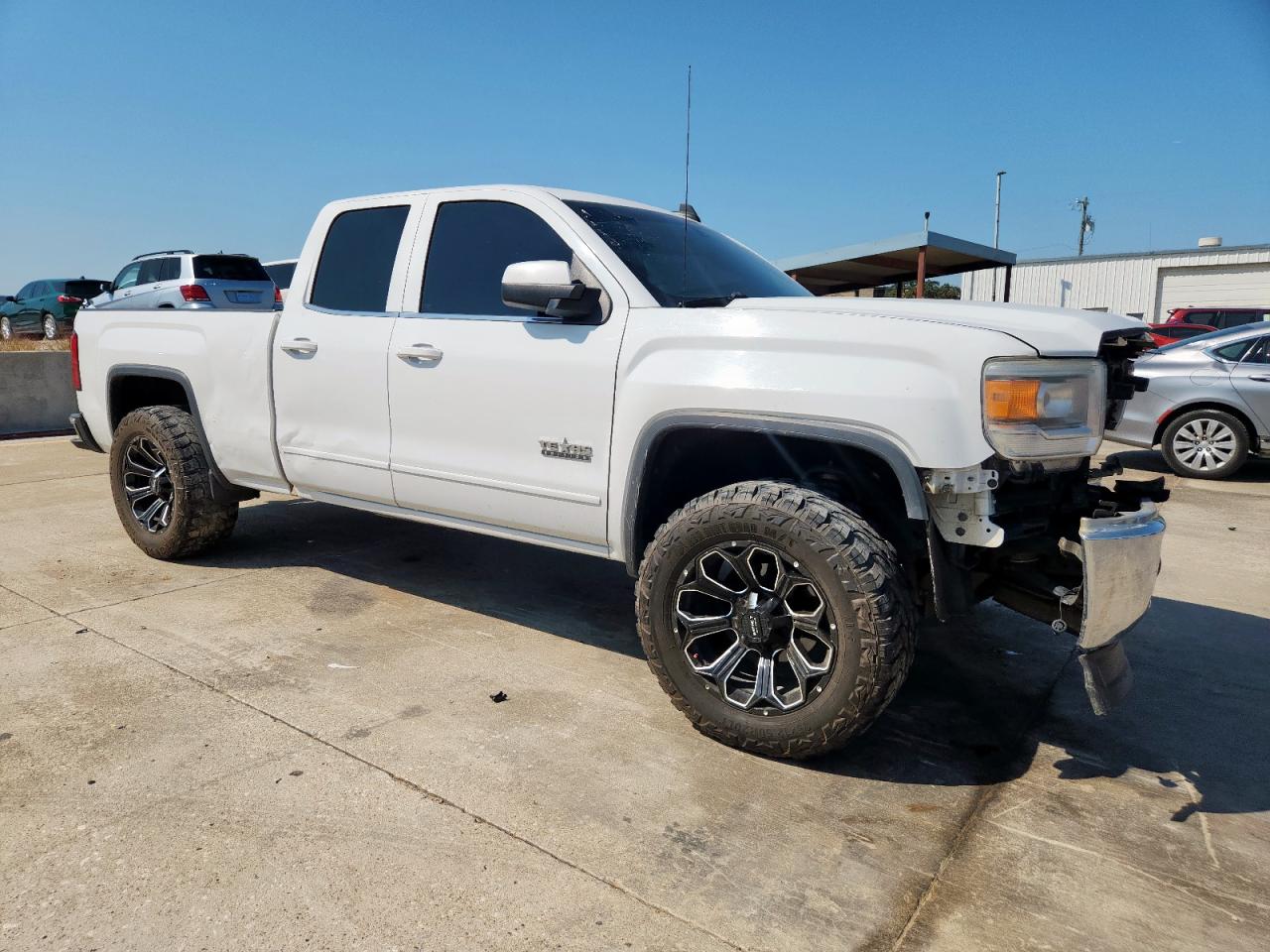 Lot #3311451273 2015 GMC SIERRA SLE