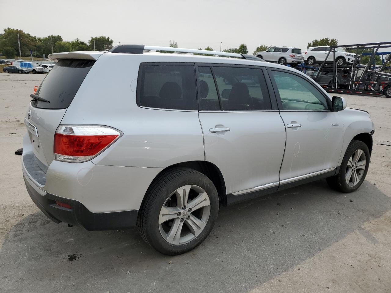 TOYOTA HIGHLANDER LIMITED
