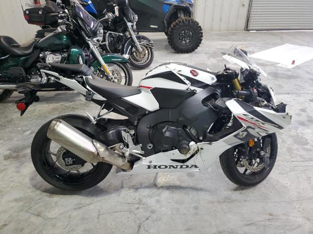 HONDA CBR1000 RR