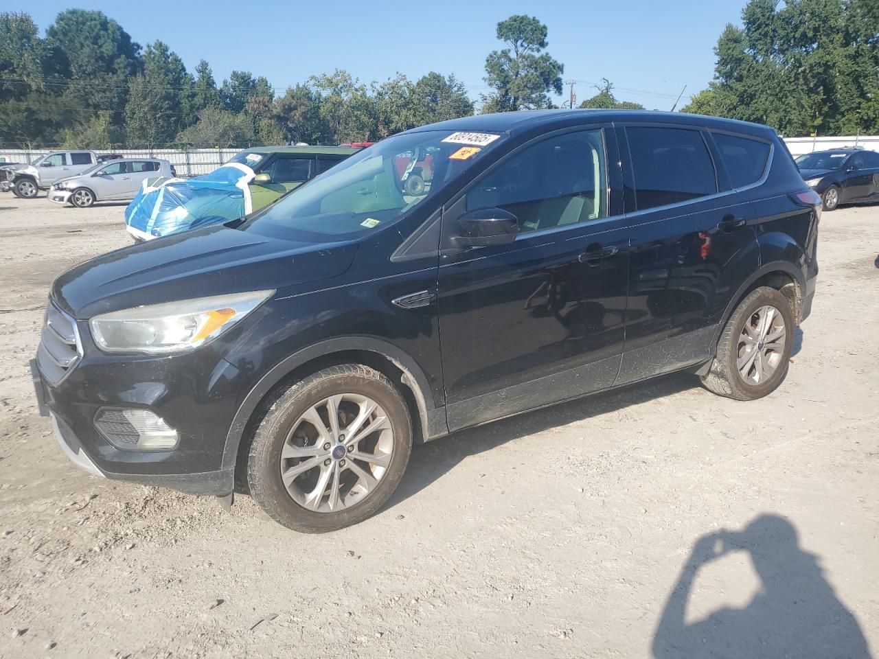FORD ESCAPE SE