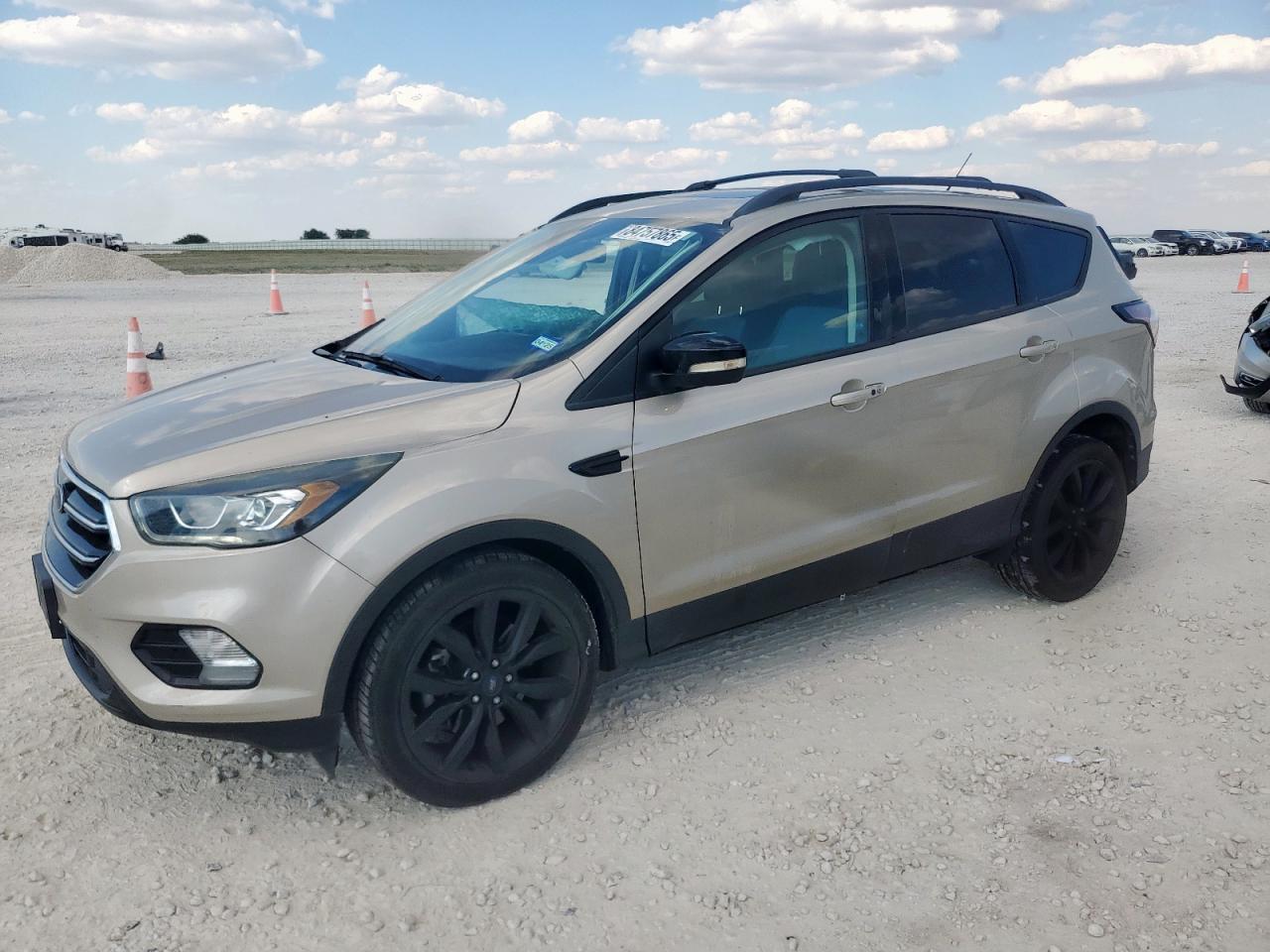 FORD ESCAPE TITANIUM