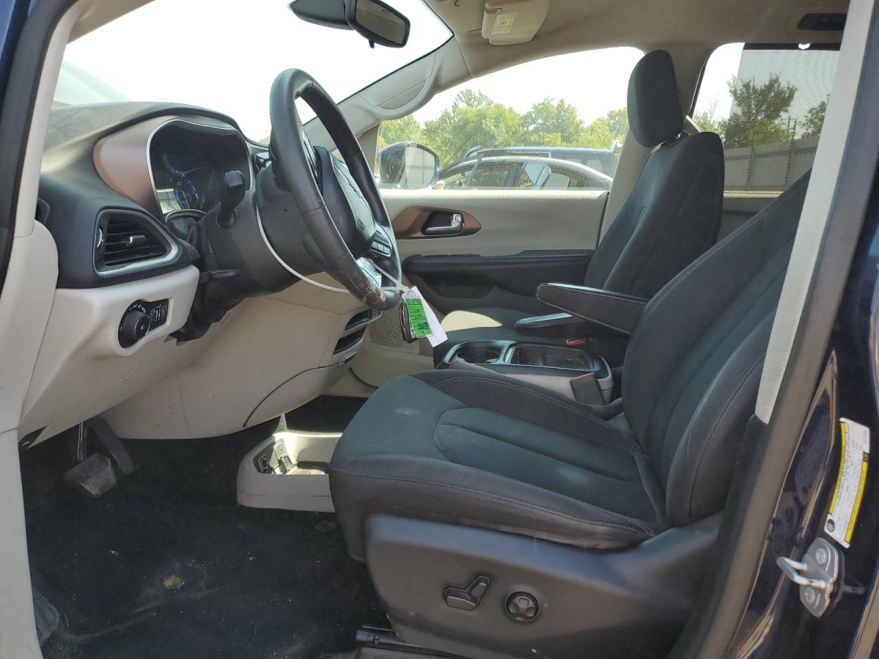 CHRYSLER PACIFICA TOURING PLUS