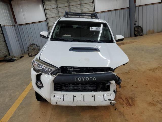 2019 TOYOTA 4RUNNER SR JTEBU5JR0K5735859
