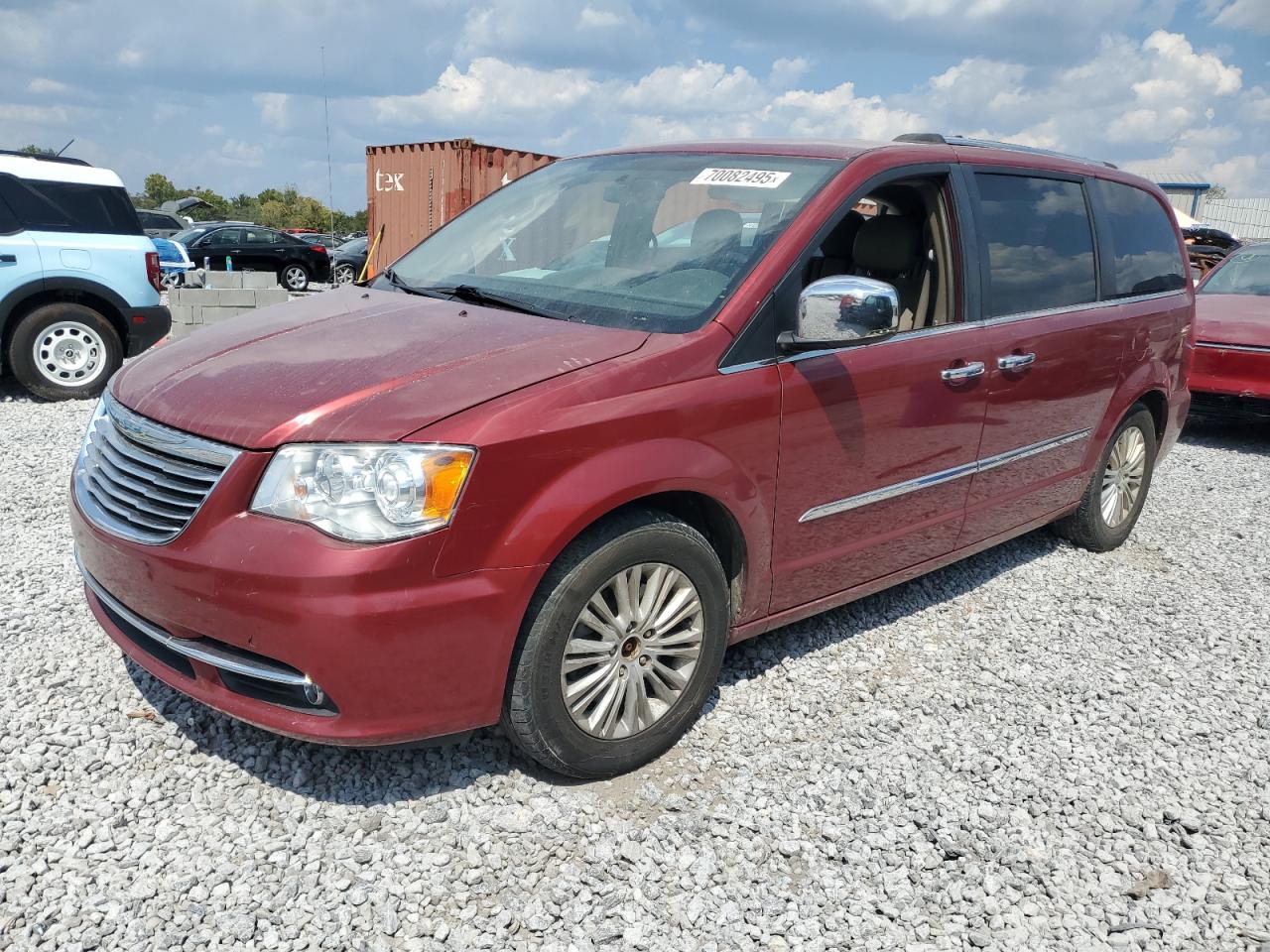 CHRYSLER TOWN & COUNTRY LIMITED