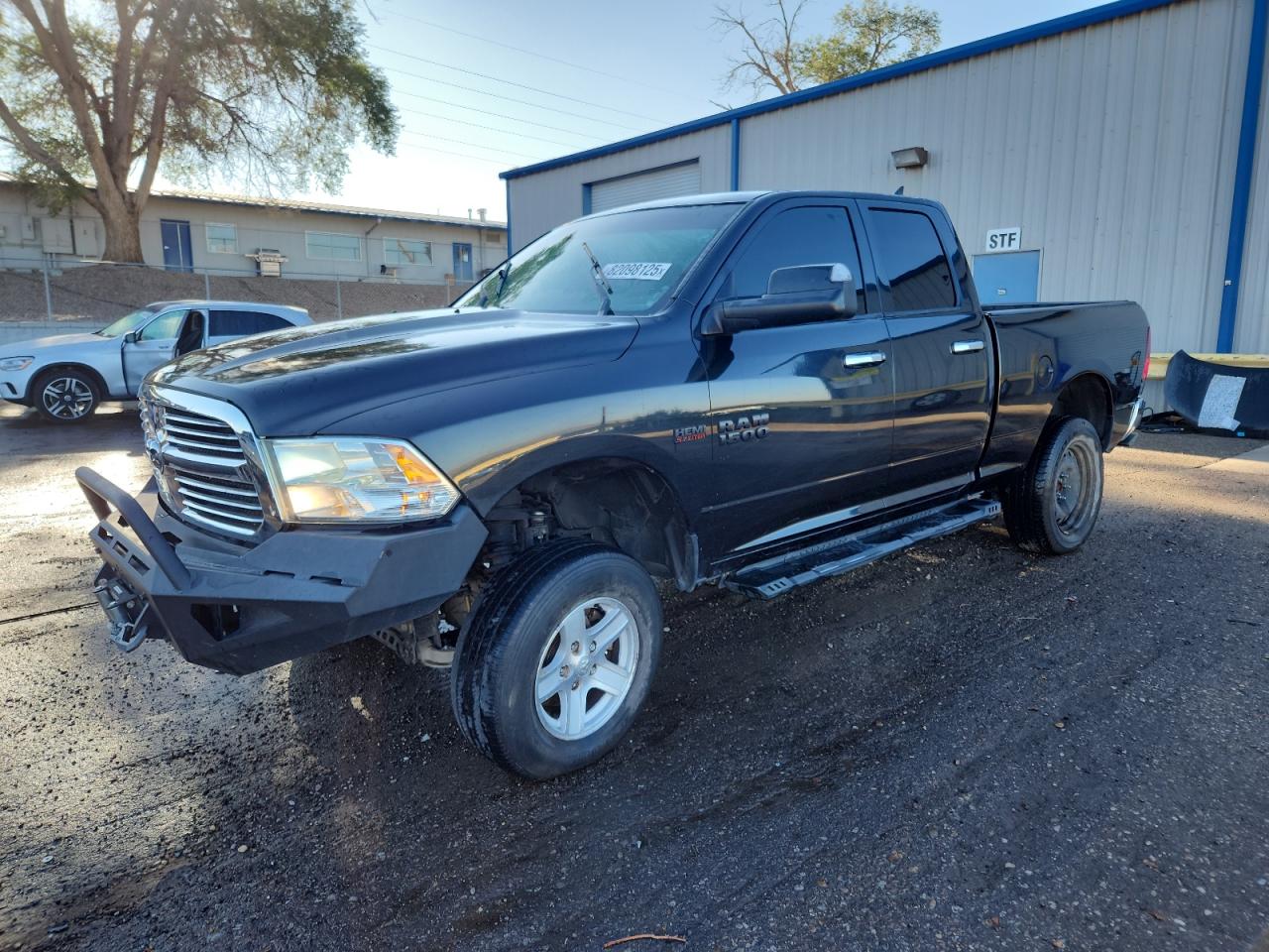 RAM 1500 SLT