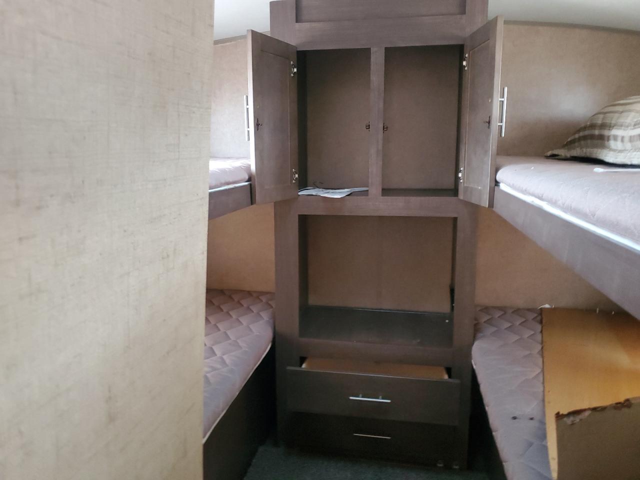 Lot #3257108226 2016 WILDWOOD SURVEYOR