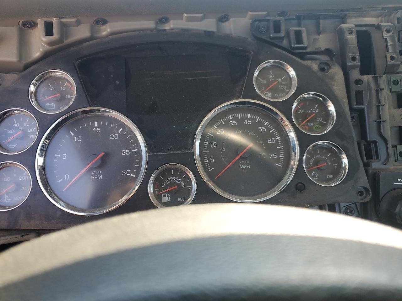 Lot #3265903114 2017 KENWORTH T680