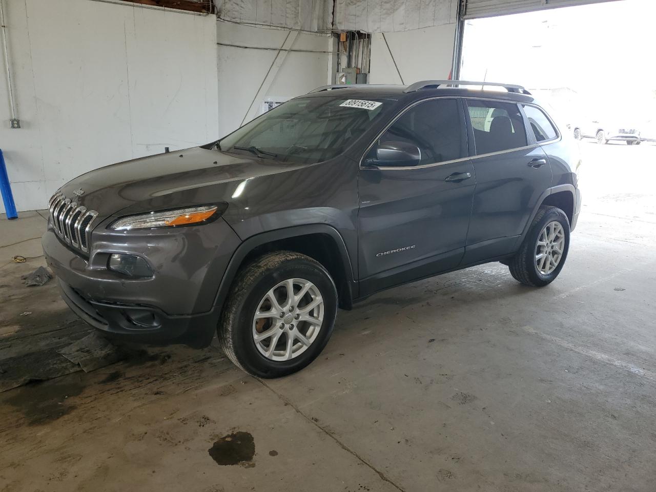 Lot #3301664623 2017 JEP CHEROKEE LATITUDE