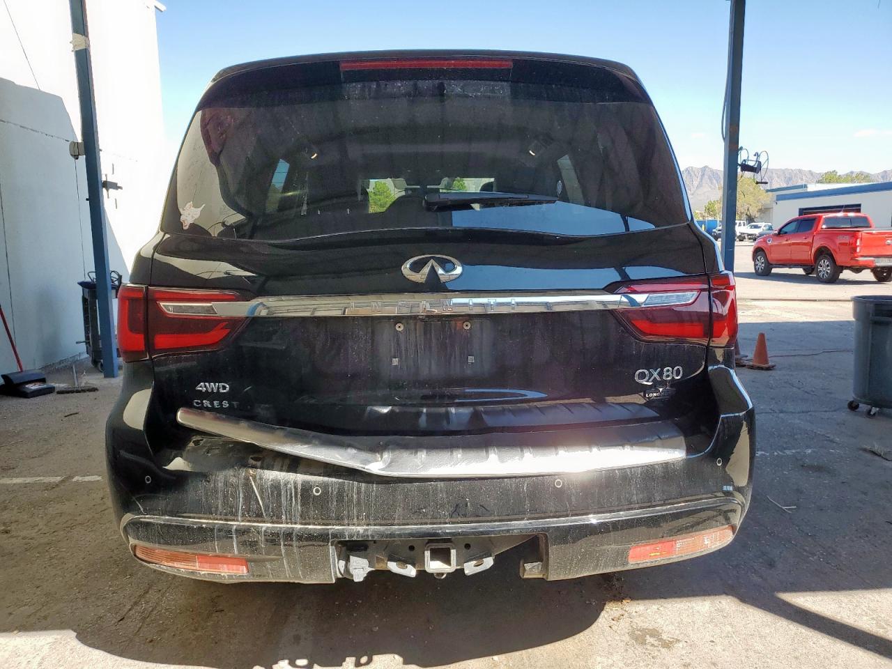 INFINITI QX80 LUXE