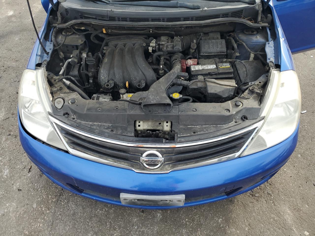NISSAN VERSA S