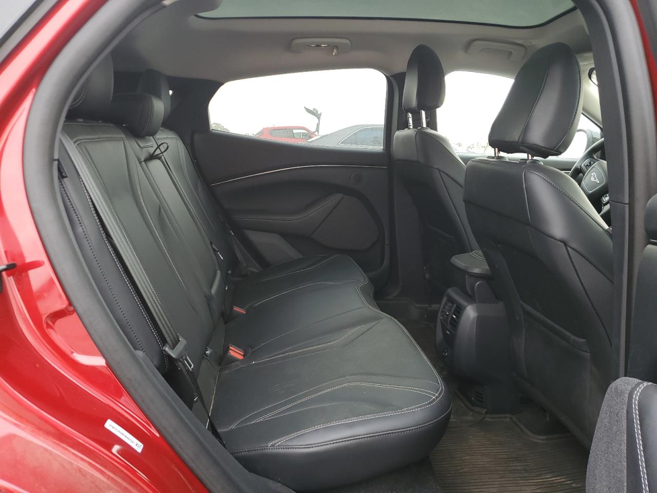 FORD MUSTANG PREMIUM