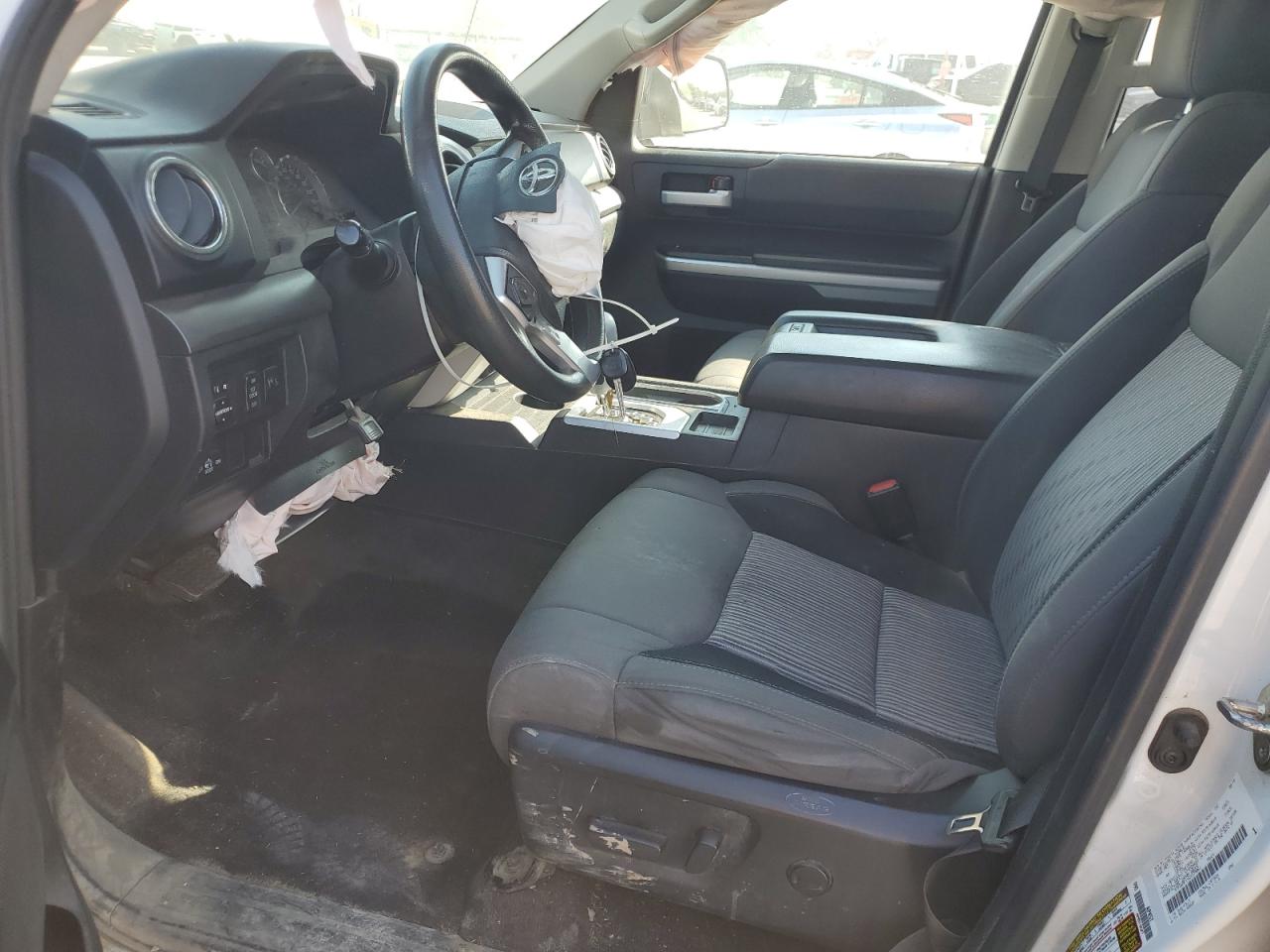 TOYOTA TUNDRA DOUBLE CAB SR