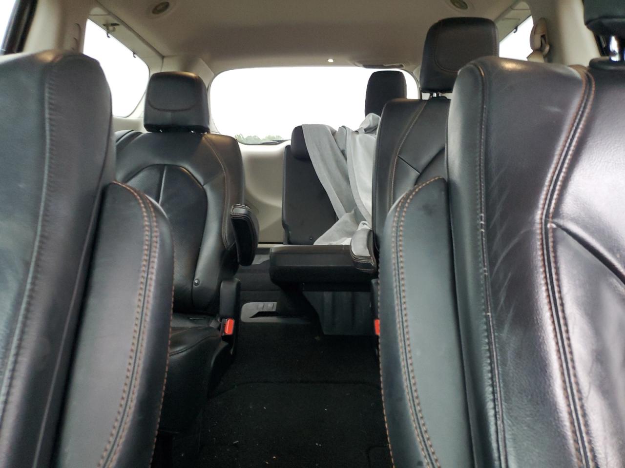 CHRYSLER PACIFICA TOURING L PLUS