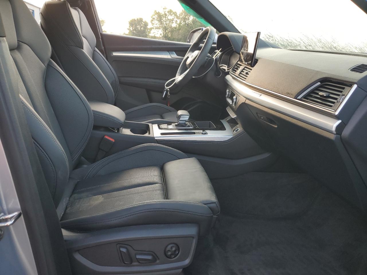 AUDI Q5 PREMIUM PLUS 45