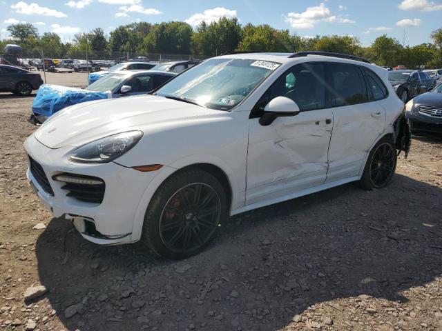 PORSCHE CAYENNE GTS