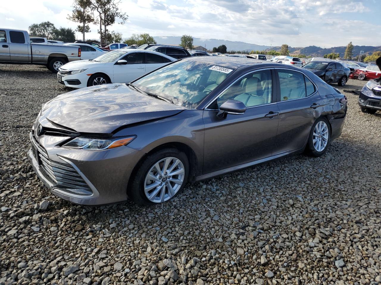 TOYOTA CAMRY LE