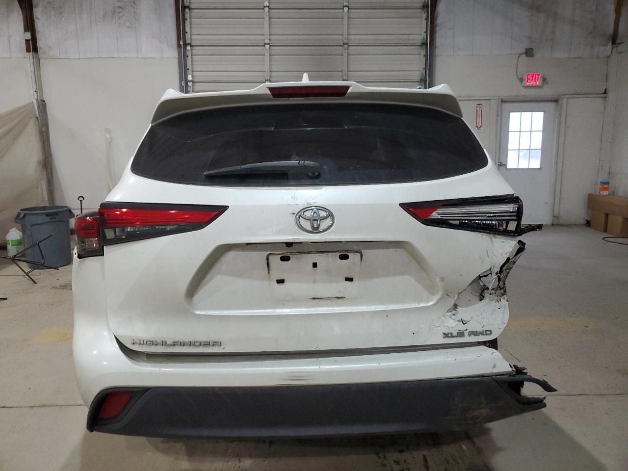 TOYOTA HIGHLANDER XLE