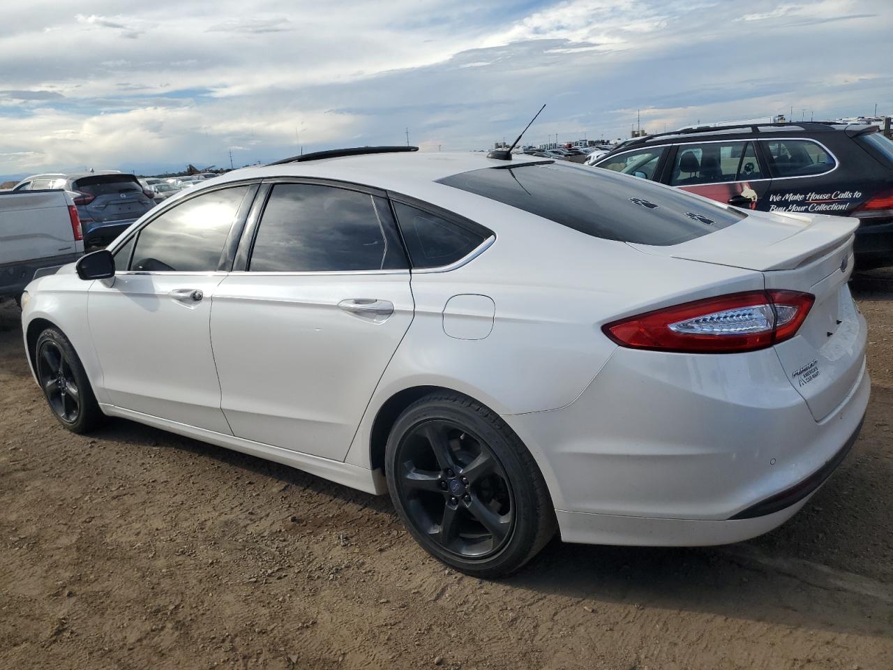 FORD FUSION SE