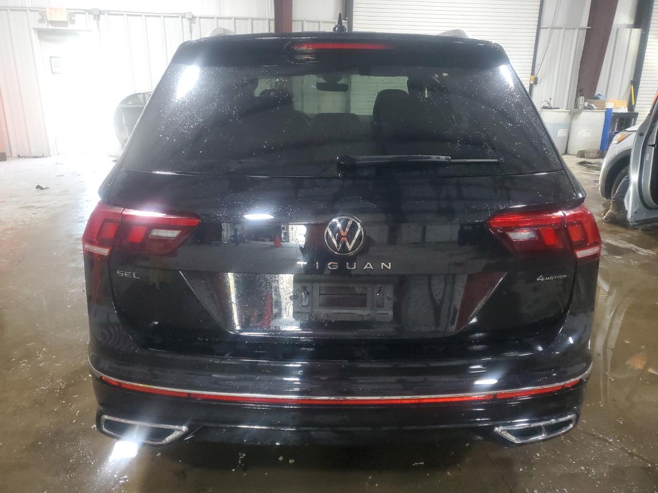 VOLKSWAGEN TIGUAN SEL R-LINE BLACK