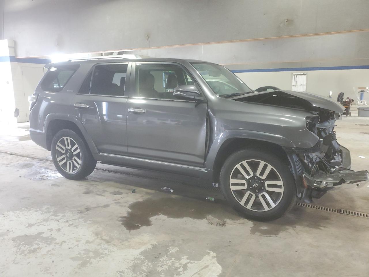 TOYOTA 4RUNNER SR5/SR5 PREMIUM