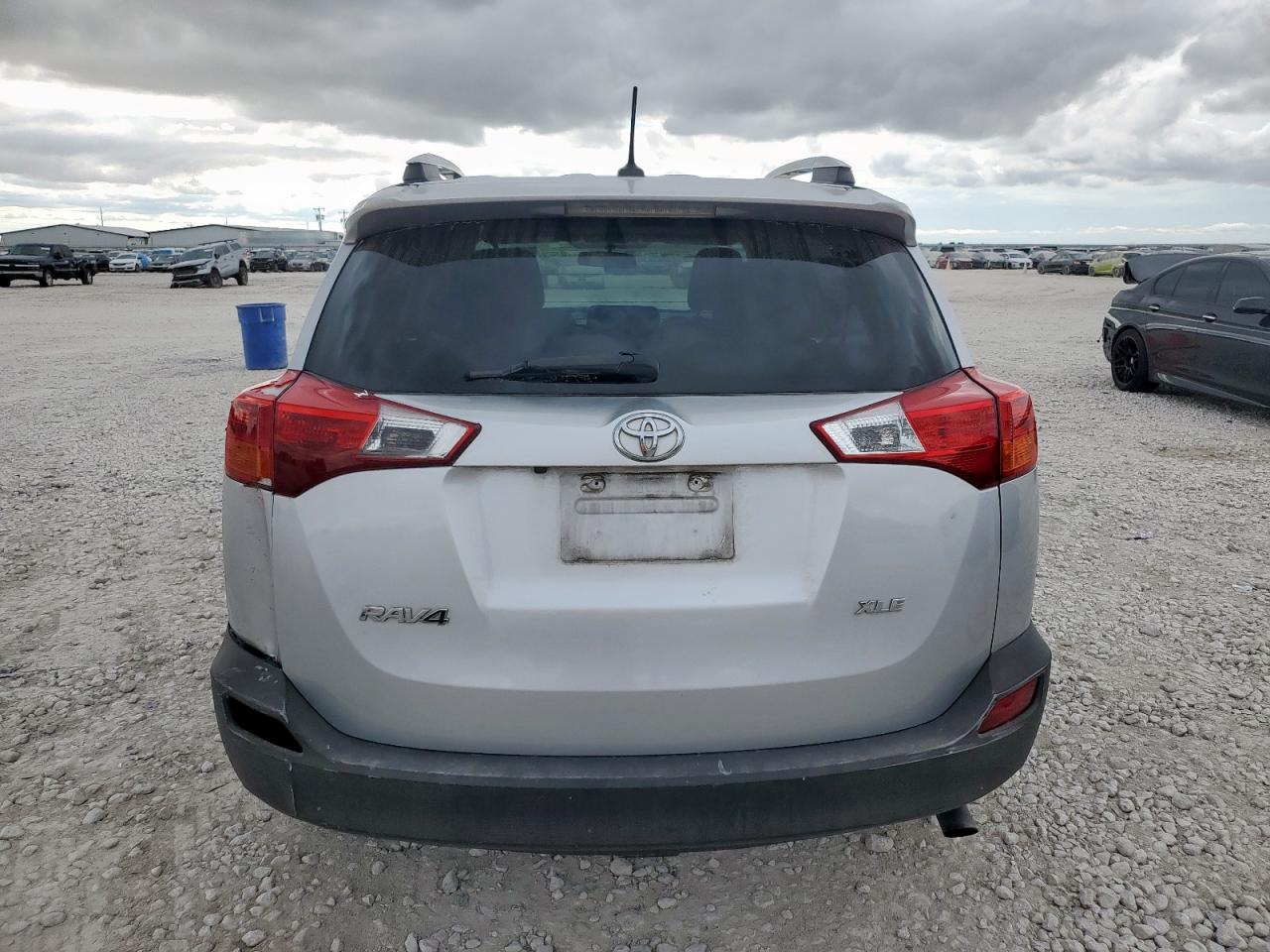 TOYOTA RAV4 XLE