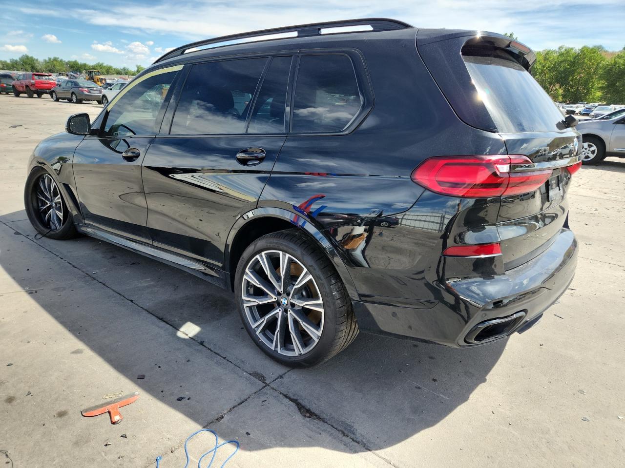 BMW X7 M50I