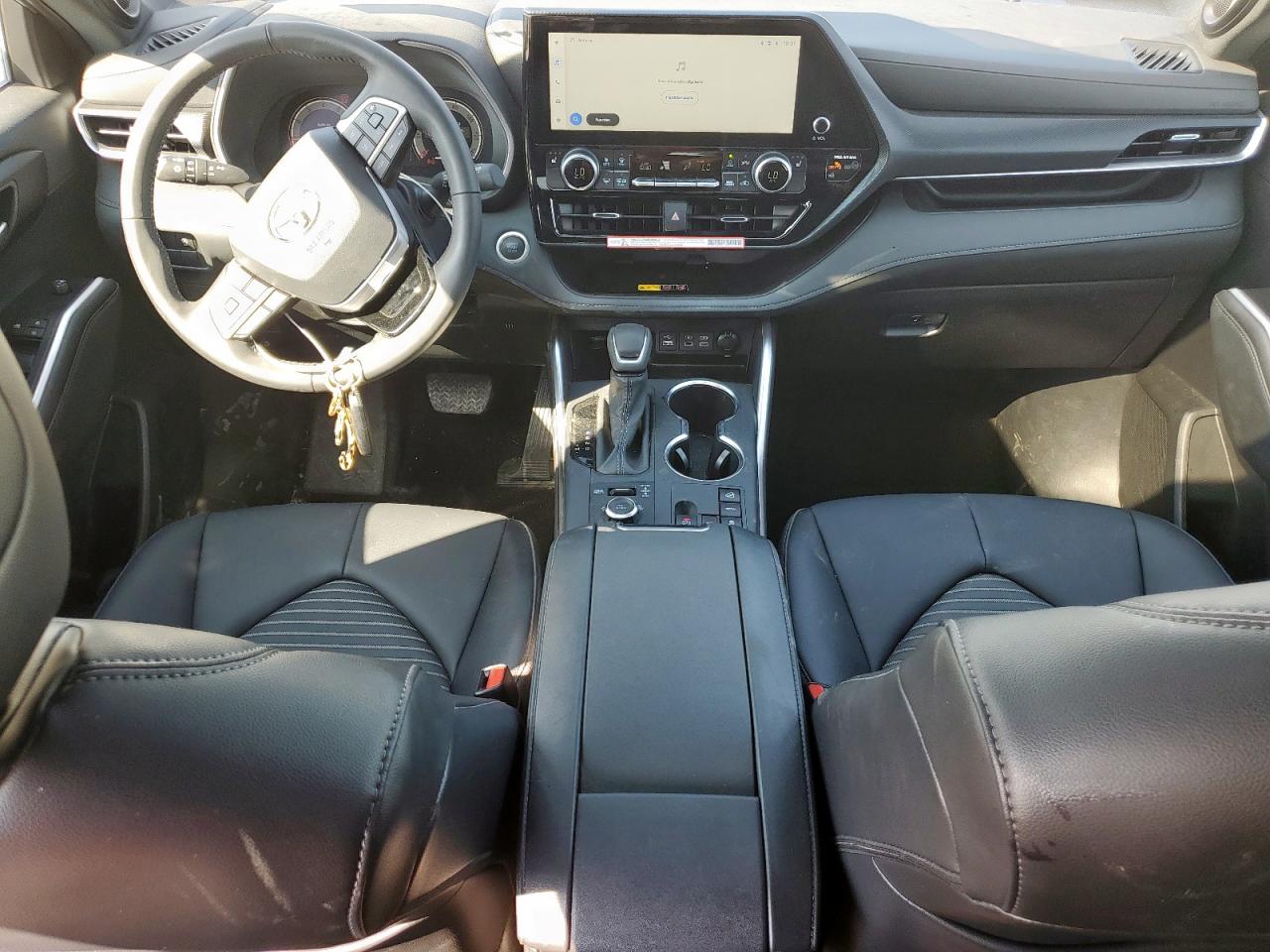 TOYOTA HIGHLANDER LE